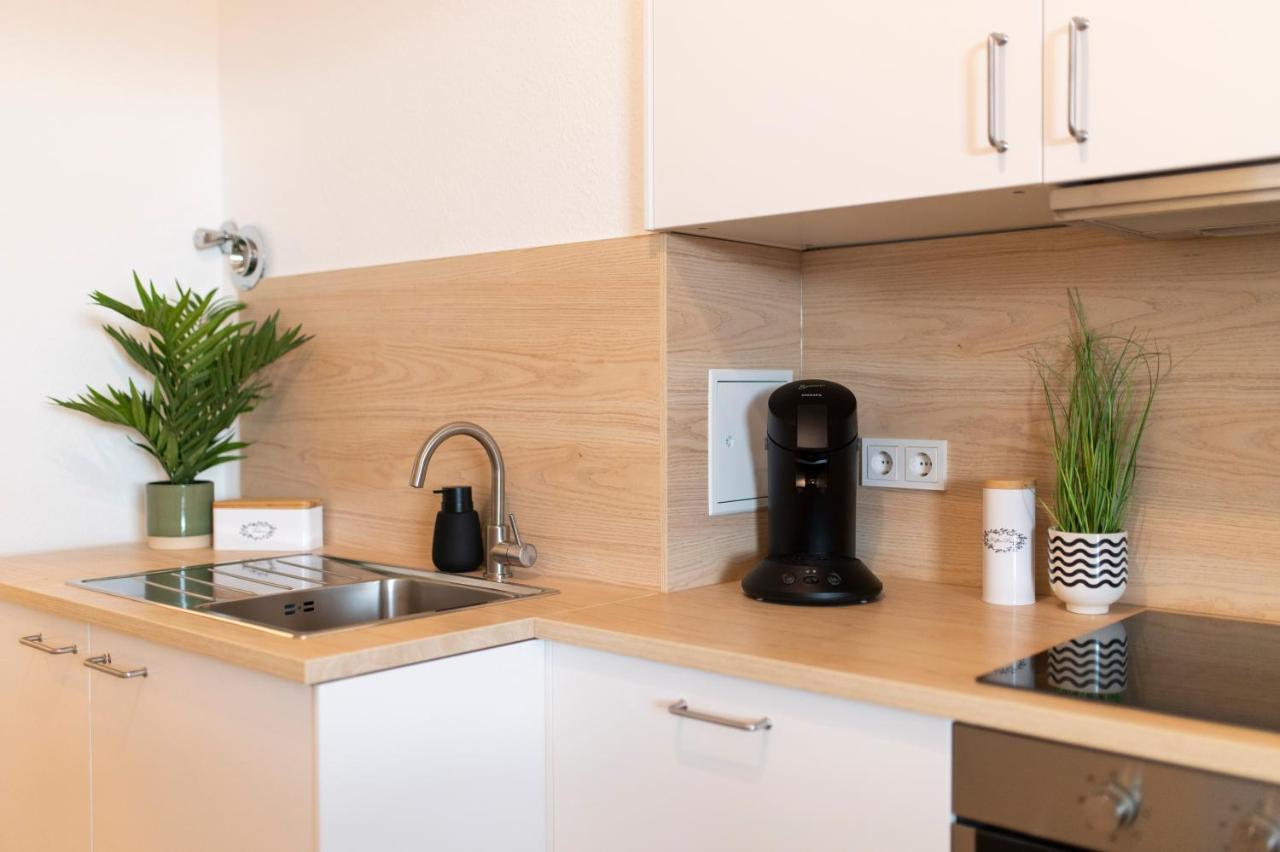 Peter Apartments - Wohnung 90Qm, 3 Schlafzimmer, Kueche, Wohnzimmer, Balkon, Netflix 풀다 외부 사진