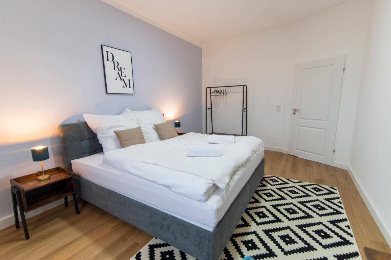 Peter Apartments - Wohnung 90Qm, 3 Schlafzimmer, Kueche, Wohnzimmer, Balkon, Netflix 풀다 외부 사진