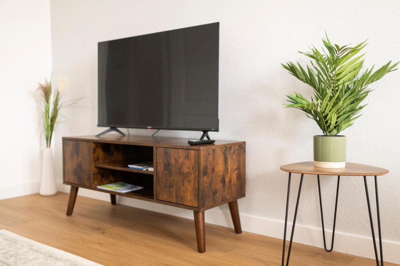 Peter Apartments - Wohnung 90Qm, 3 Schlafzimmer, Kueche, Wohnzimmer, Balkon, Netflix 풀다 외부 사진